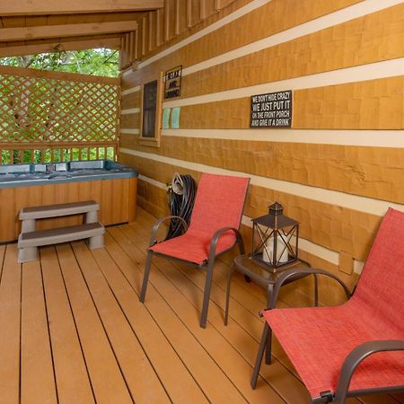 Yoli Bear Hideaway Villa Сивиървил Екстериор снимка