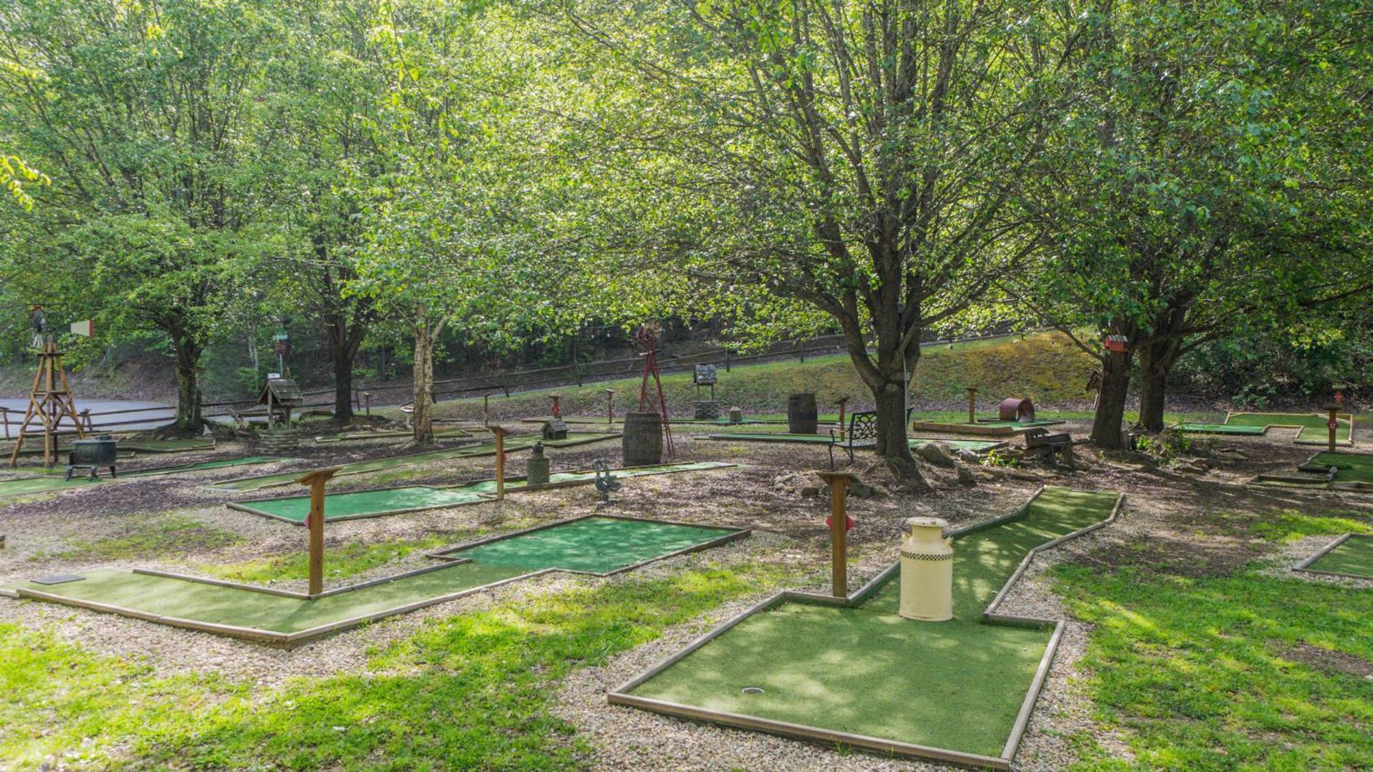 Yoli Bear Hideaway Villa Сивиървил Екстериор снимка