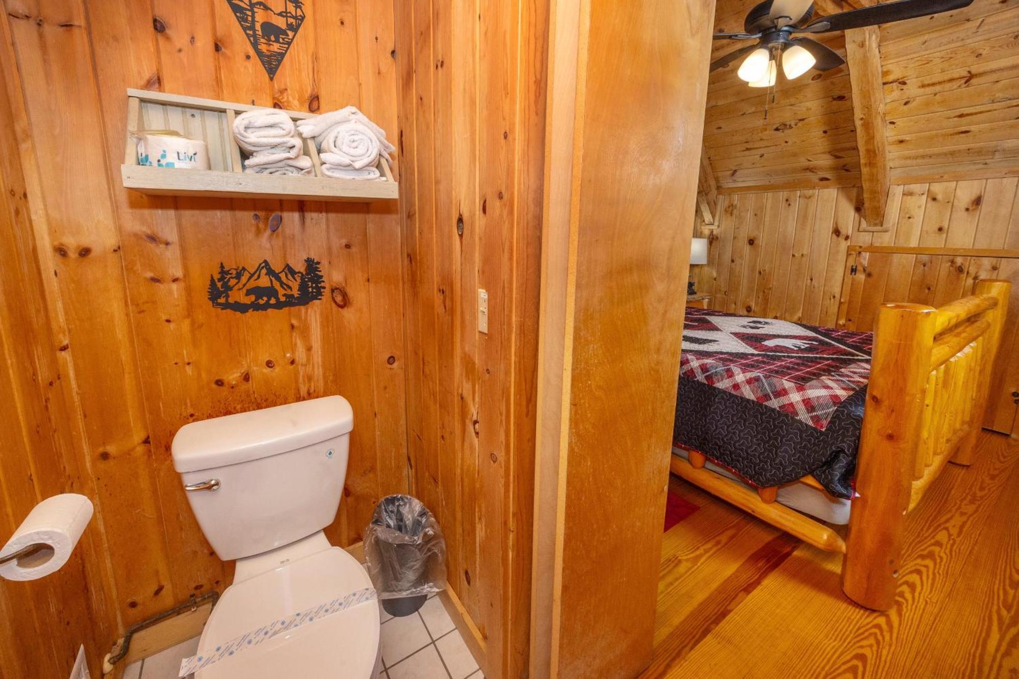 Yoli Bear Hideaway Villa Сивиървил Екстериор снимка