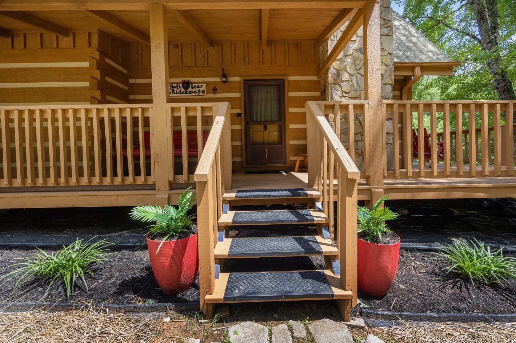 Yoli Bear Hideaway Villa Сивиървил Екстериор снимка