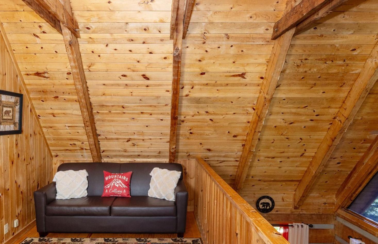 Yoli Bear Hideaway Villa Сивиървил Екстериор снимка